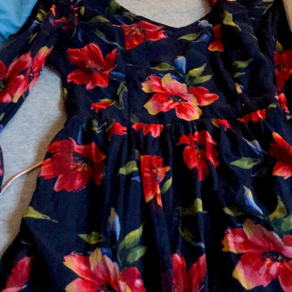 Dress holister size medium